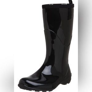 Black Kamik rain boots